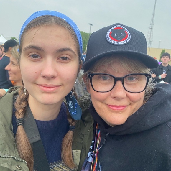 Live Show Listing 🫶🏼🫶🏼 - Picture 3 of 8